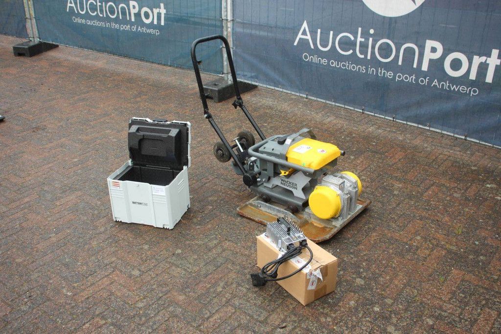 Trilplaat Wacker Neuson Vibroplate AP2560e Elektrisch 2019 Demo