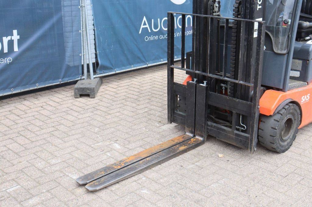 Toyota 7FBEST13 Electric Forklift 1250kg 4.7m 2017