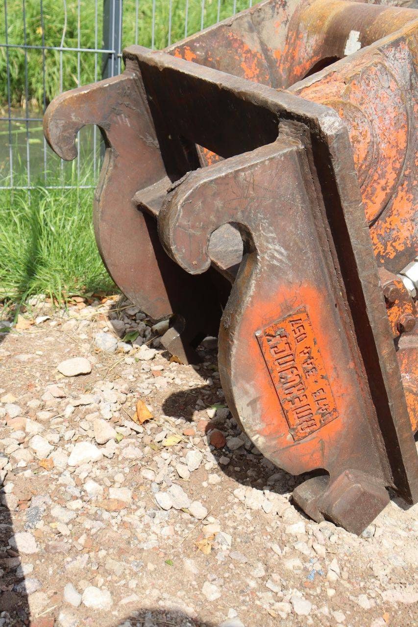 Hydraulic concrete shear NPK G-18AS