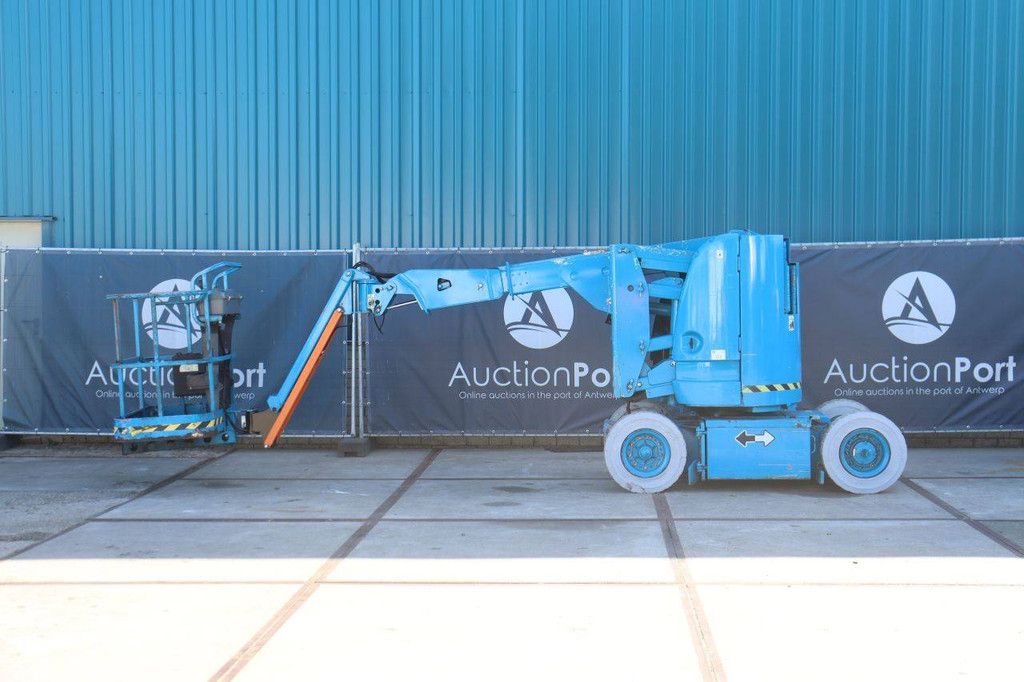 JLG E300AJP Electric Articulated Boom Lift 11m 2001