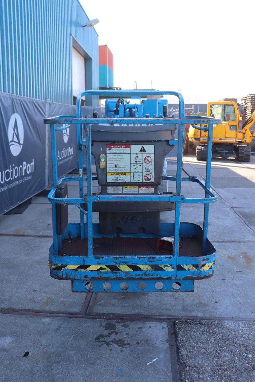 JLG E300AJP Electric Articulated Boom Lift 11m 2001