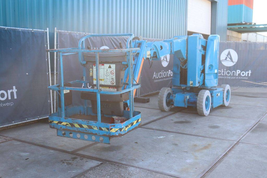 JLG E300AJP Electric Articulated Boom Lift 11m 2001
