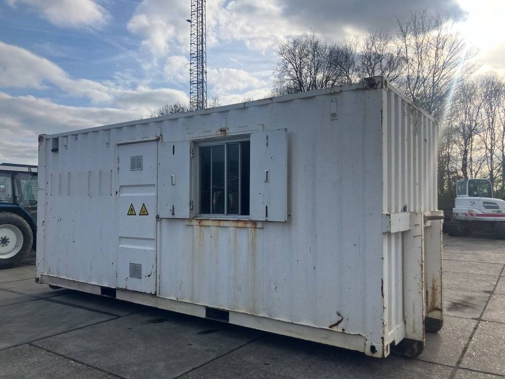 Workshop container CX01-2052 2011