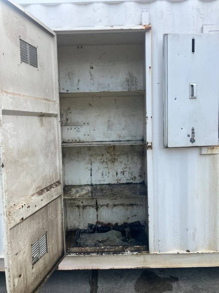 Workshop container CX01-2052 2011
