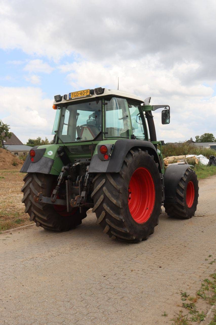 Tractor Fendt Farmer 411 Vario Diesel 2002