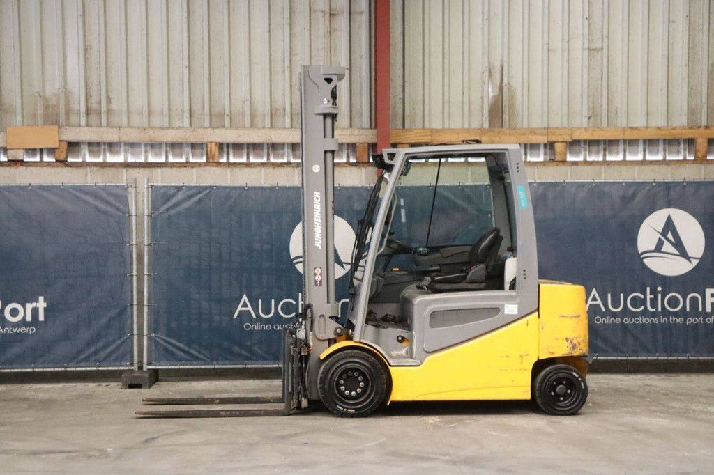 Heftruck Jungheinrich EFG S30 Elektrisch 3000kg 6.5m 2016