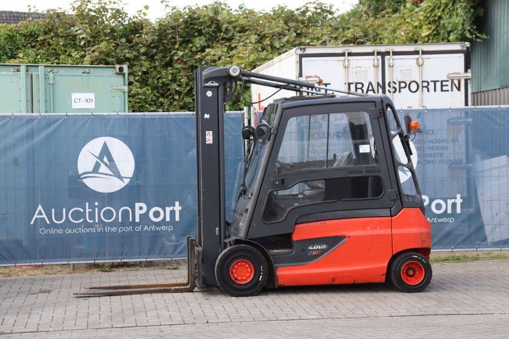 Linde E30L-01 Electric Forklift 3000kg 4.2m 2012