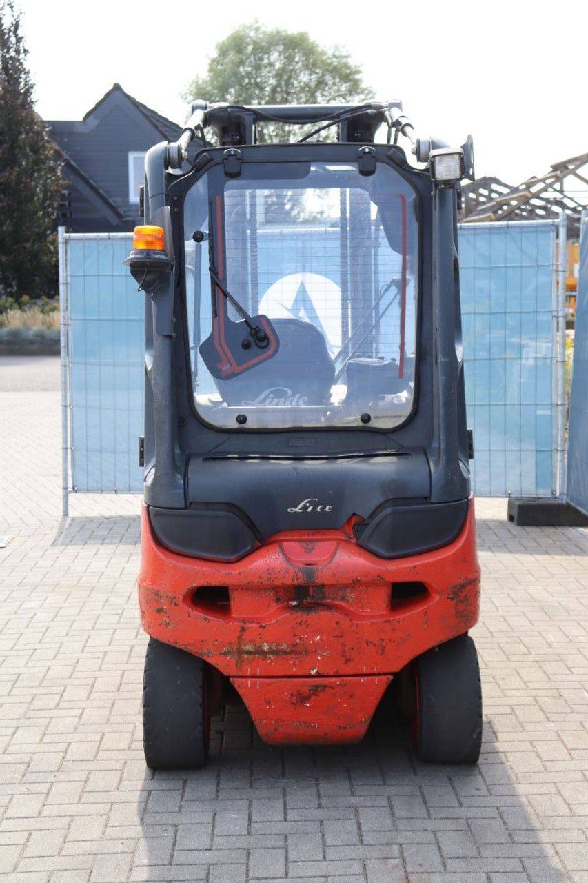 Linde E30L-01 Electric Forklift 3000kg 4.2m 2012