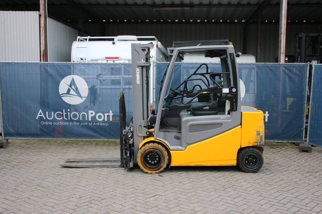 Heftruck Jungheinrich EFG S30 Elektrisch 3000kg 3.3m 2017