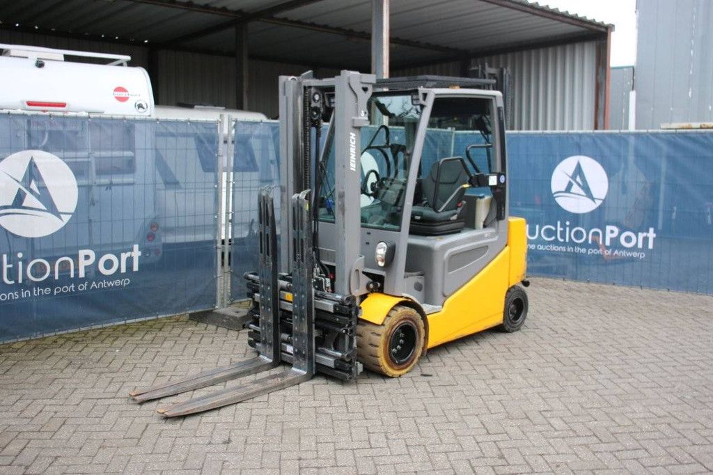 Heftruck Jungheinrich EFG S30 Elektrisch 3000kg 3.3m 2017