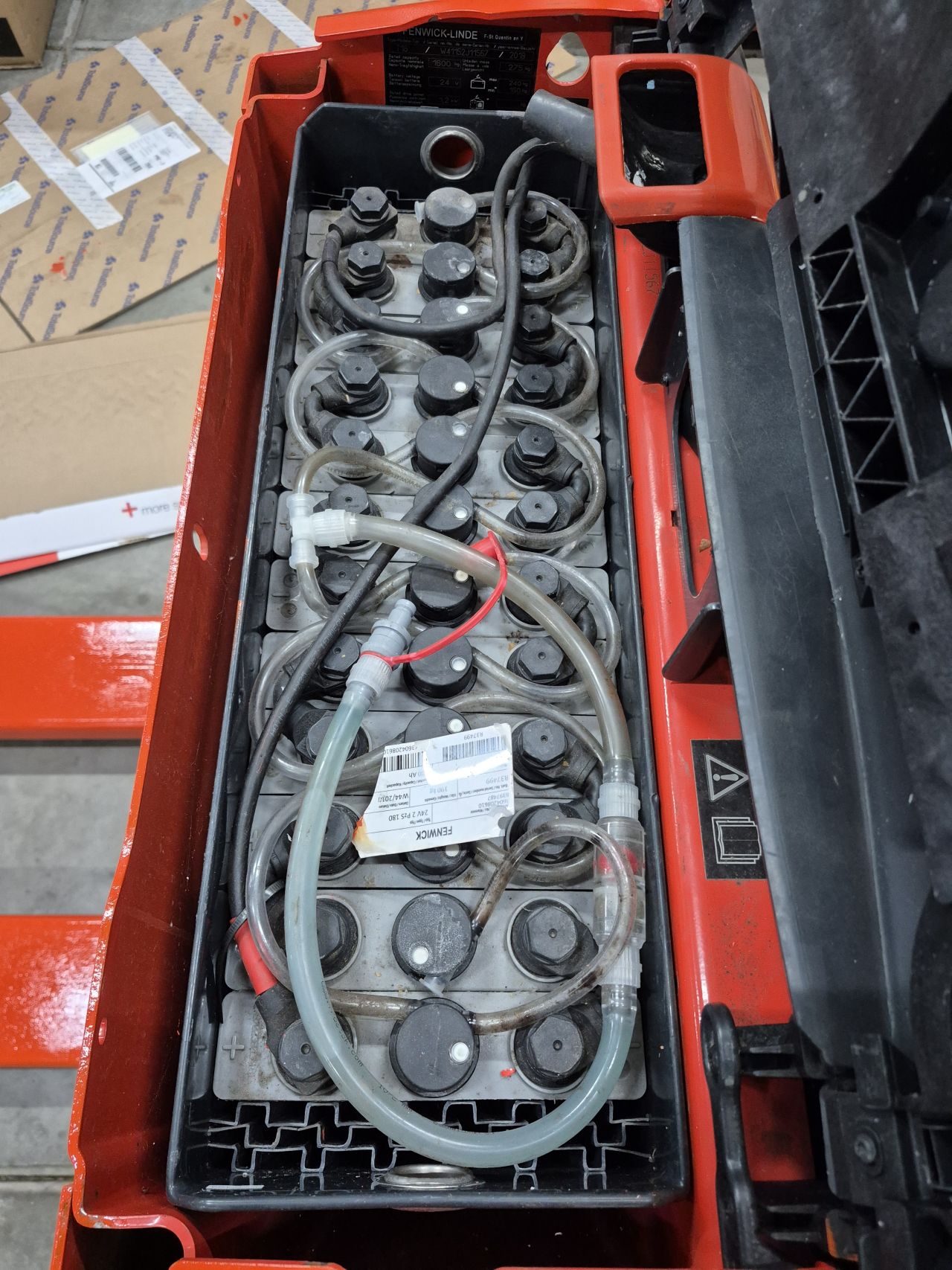 Linde T16 elektrische palletwagen bj 2018 2948 uur.