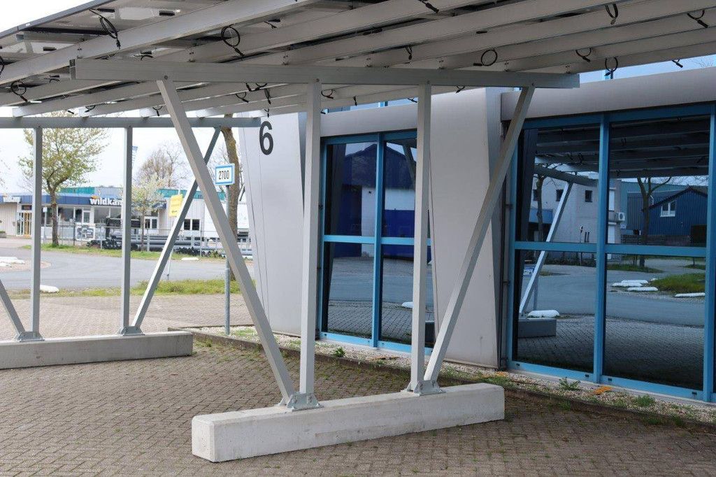 Carport with solar panels for 4 cars New