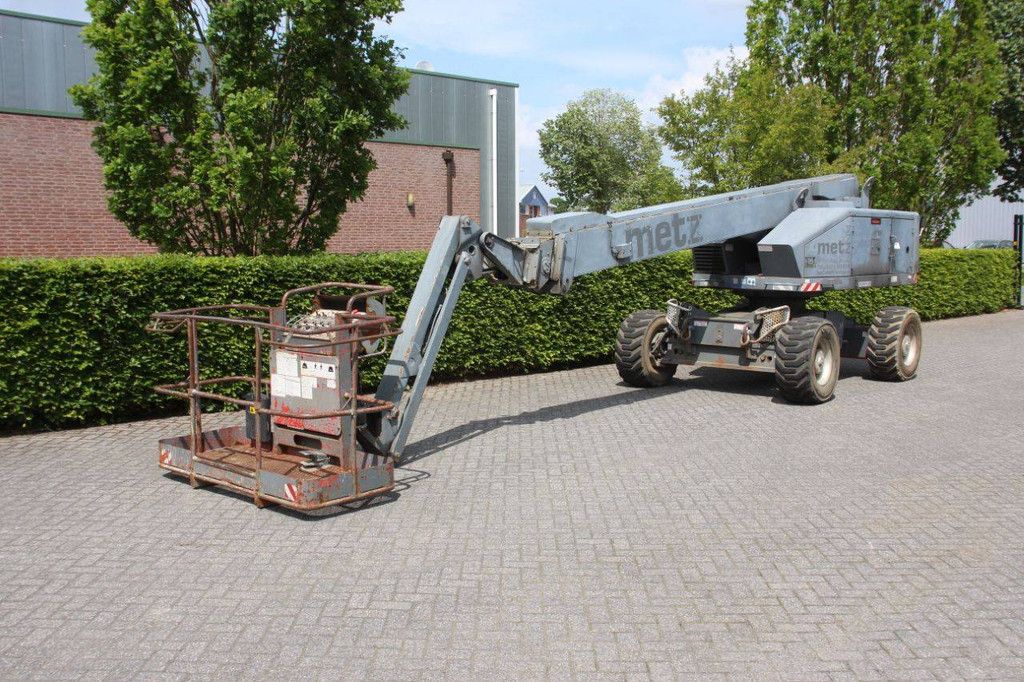 Teleskop-Arbeitsbühne Aichi/Metz SP18AJ Diesel 18,2 m 2005