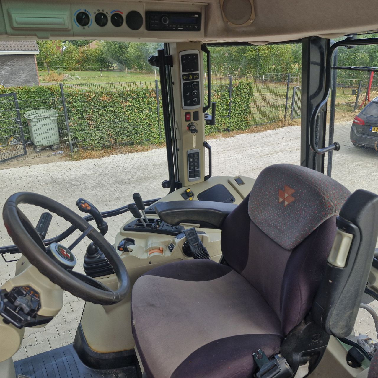 Massey ferguson 5611 dyna 4