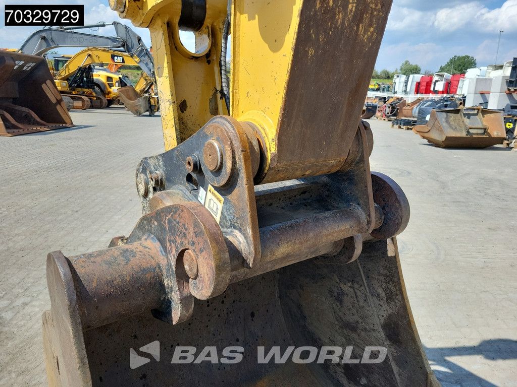 Caterpillar 318 E