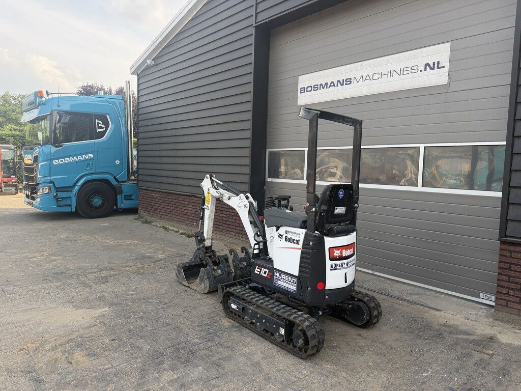Bobcat E10 z minigraver 2026 - 120 uur €290 LEASE