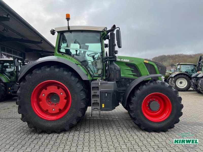Fendt 828 Vario S4