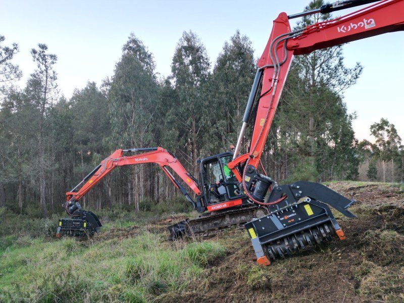 TMC Cancela THI-100 Hydraulischer Forstmulcher /Forstmulchkopf für Bagger