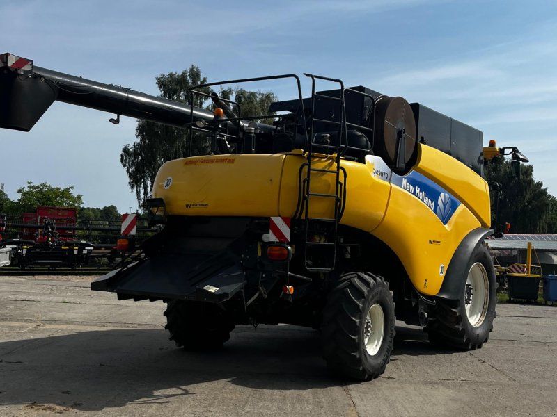 New Holland CR 9070 ELEV