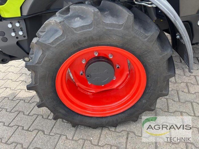 Claas NEXOS 220 L