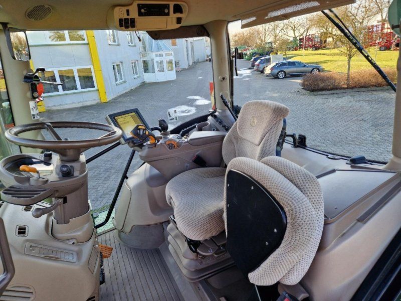 John Deere 6250R