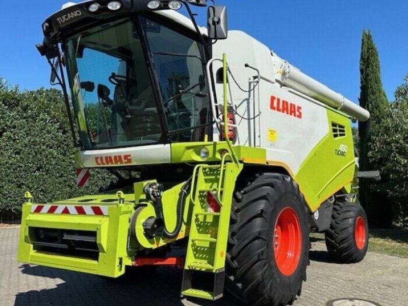 Claas Tucano 450