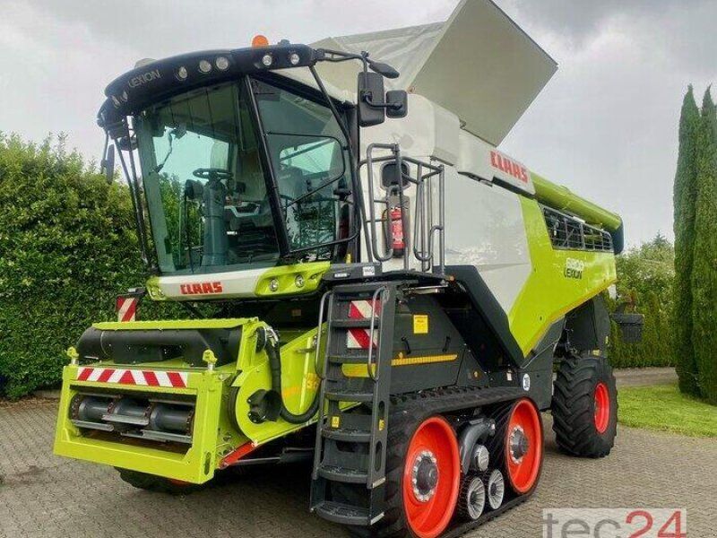 Claas Lexion 6800 mit Varioschneidwerk