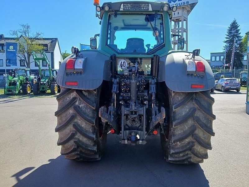 Fendt 826