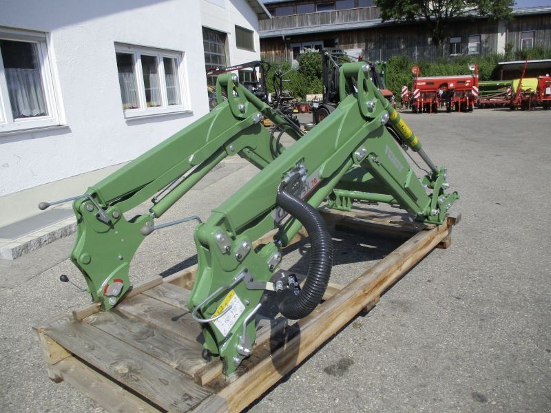 Fendt Frontlader CARGO 3X70 #818