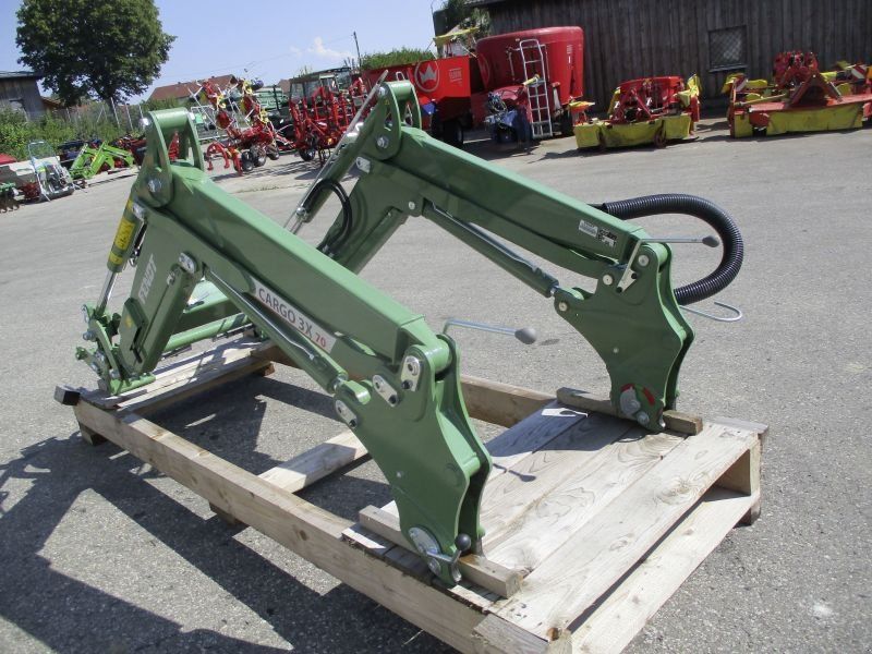 Fendt Frontlader CARGO 3X70 #818