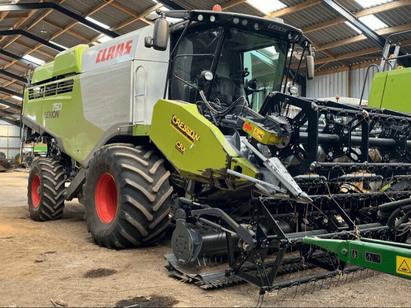 Claas LION 750 4 RM  RADIAL MERCED