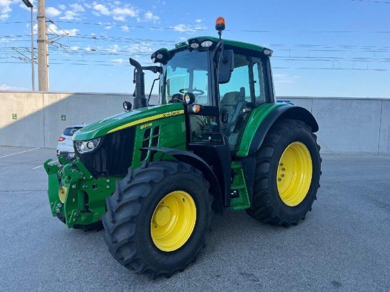 John Deere 6120 M