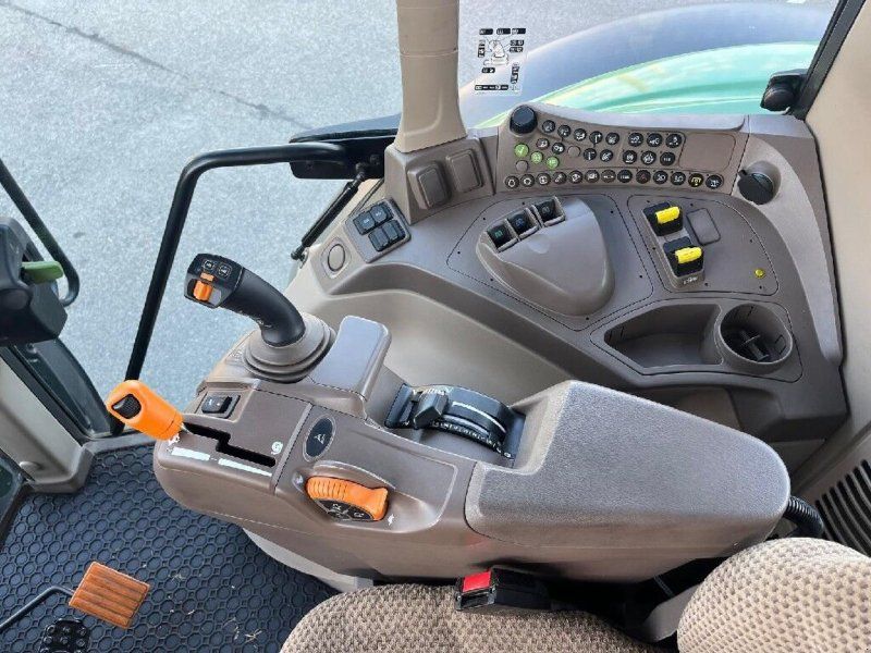John Deere 6120 M