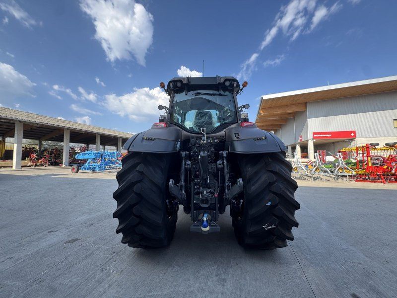 Valtra Q305