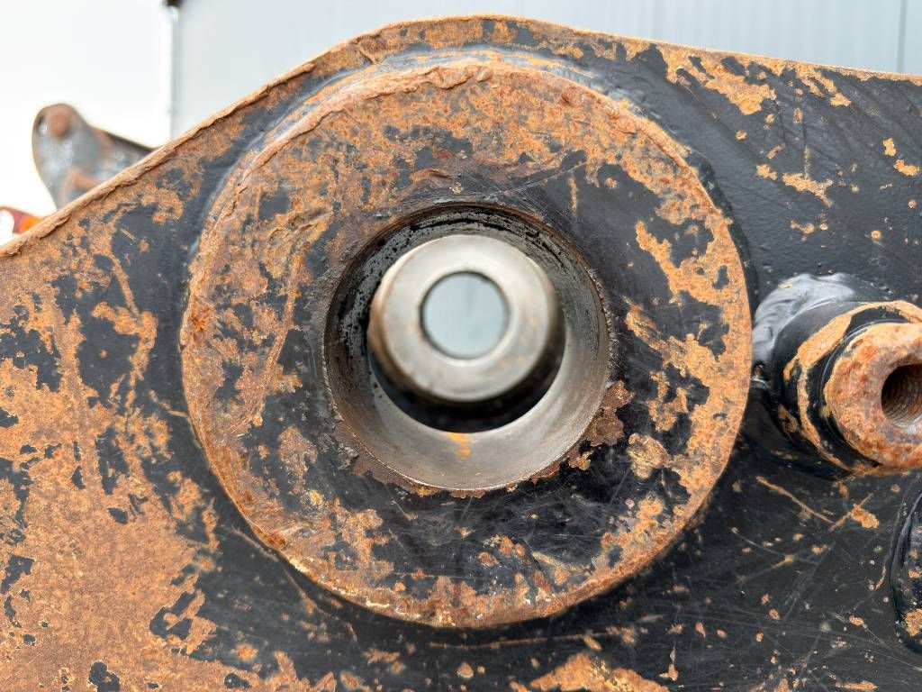 Miller M318D / 320D / 320E / 320F / 323D / 323E / 323F /