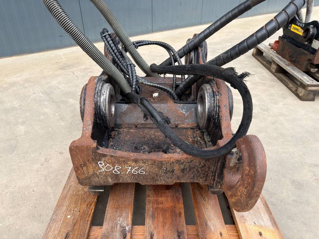 OilQuick OQ70/55 - 329D / 329E / 330F