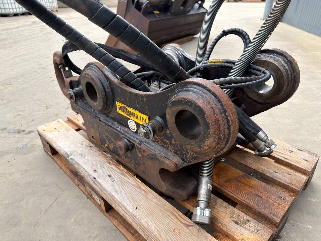 OilQuick OQ70/55 - 329D / 329E / 330F