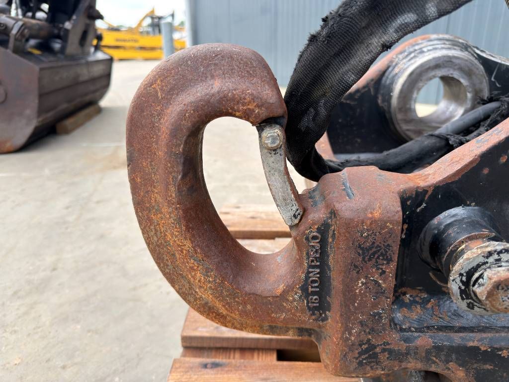 OilQuick OQ70/55 - 329D / 329E / 330F
