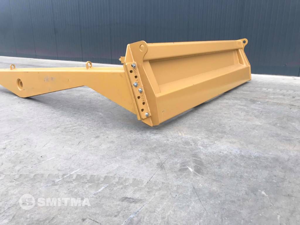 CAT 725C
