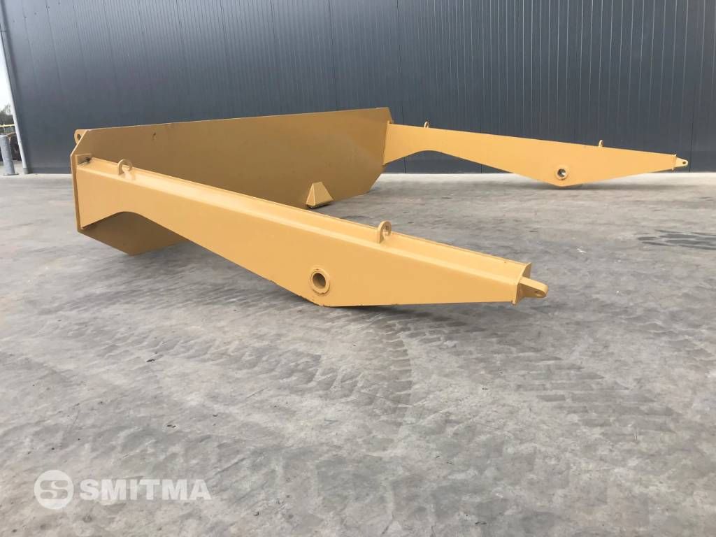 CAT 740B