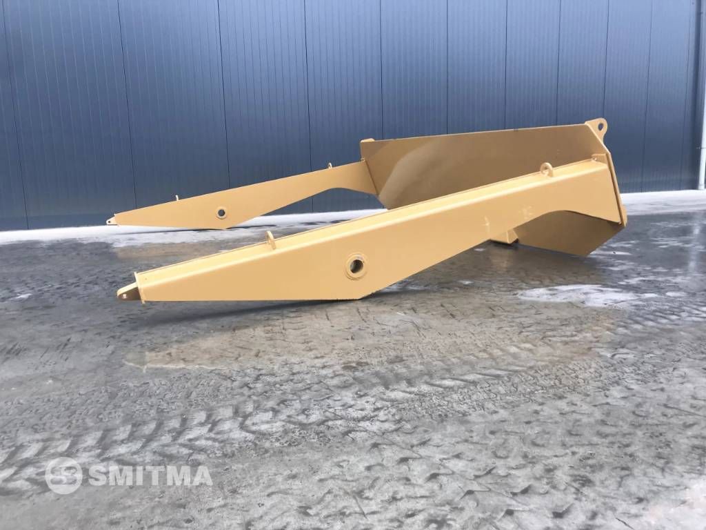 CAT 745C