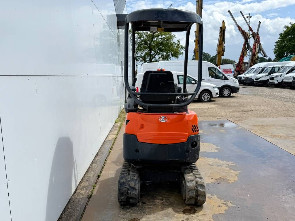 Kubota U17-3 - Hydr. Undercarriage / Hammer Lines