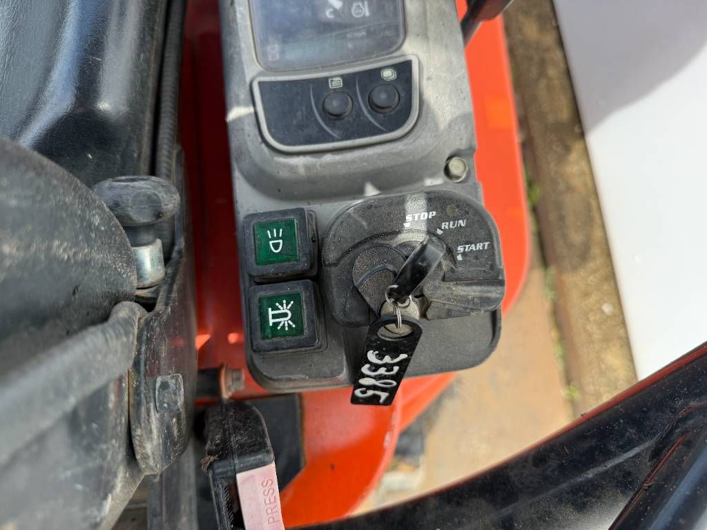 Kubota U17-3 - Hydr. Undercarriage / Hammer Lines