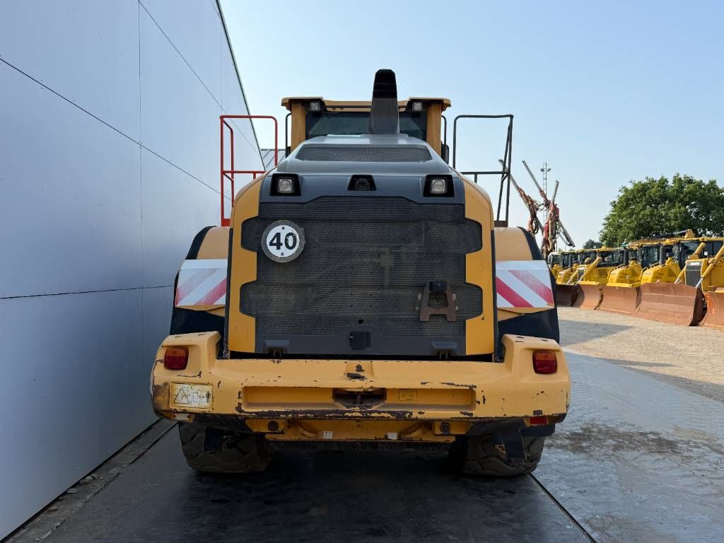 Volvo L150H - Automatic Greasing / Camera