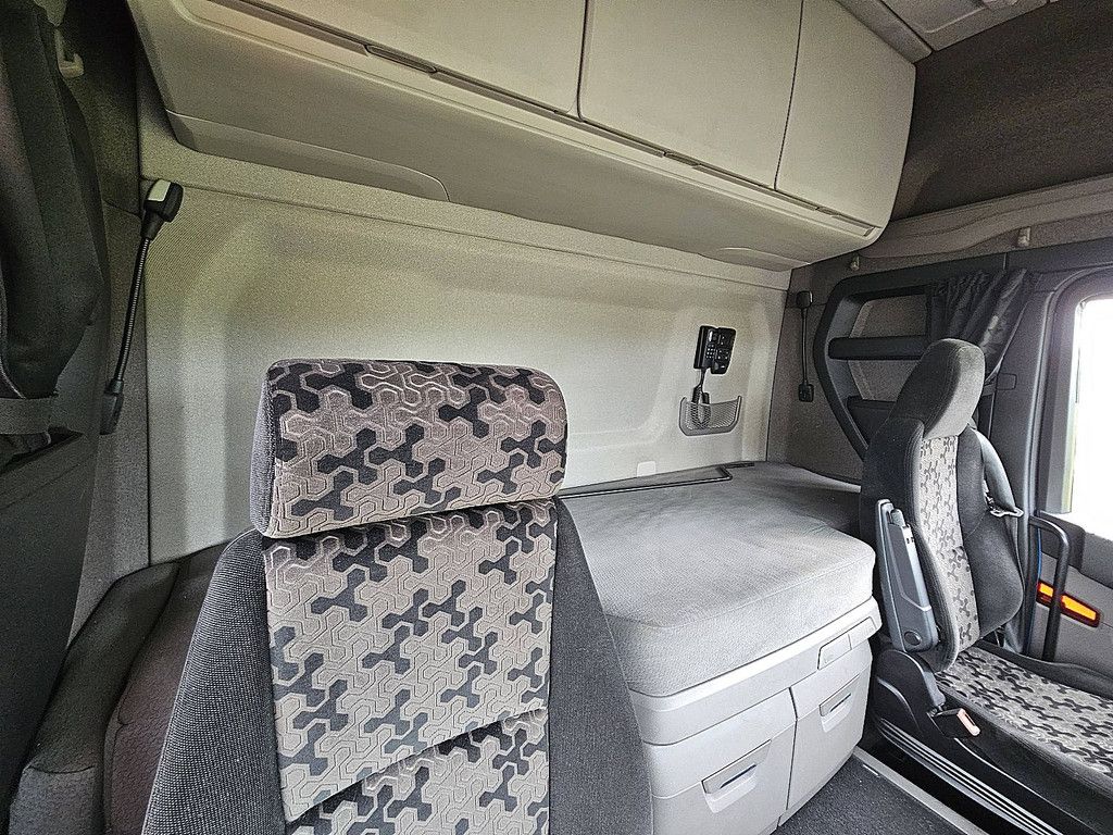 SCANIA R450
