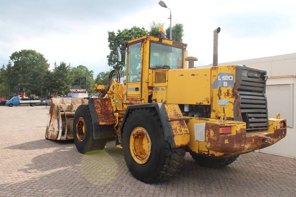 Volvo L 120 B