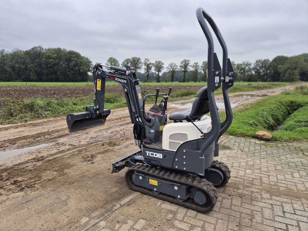 Schaeff / Yanmar TC 08 minigraver