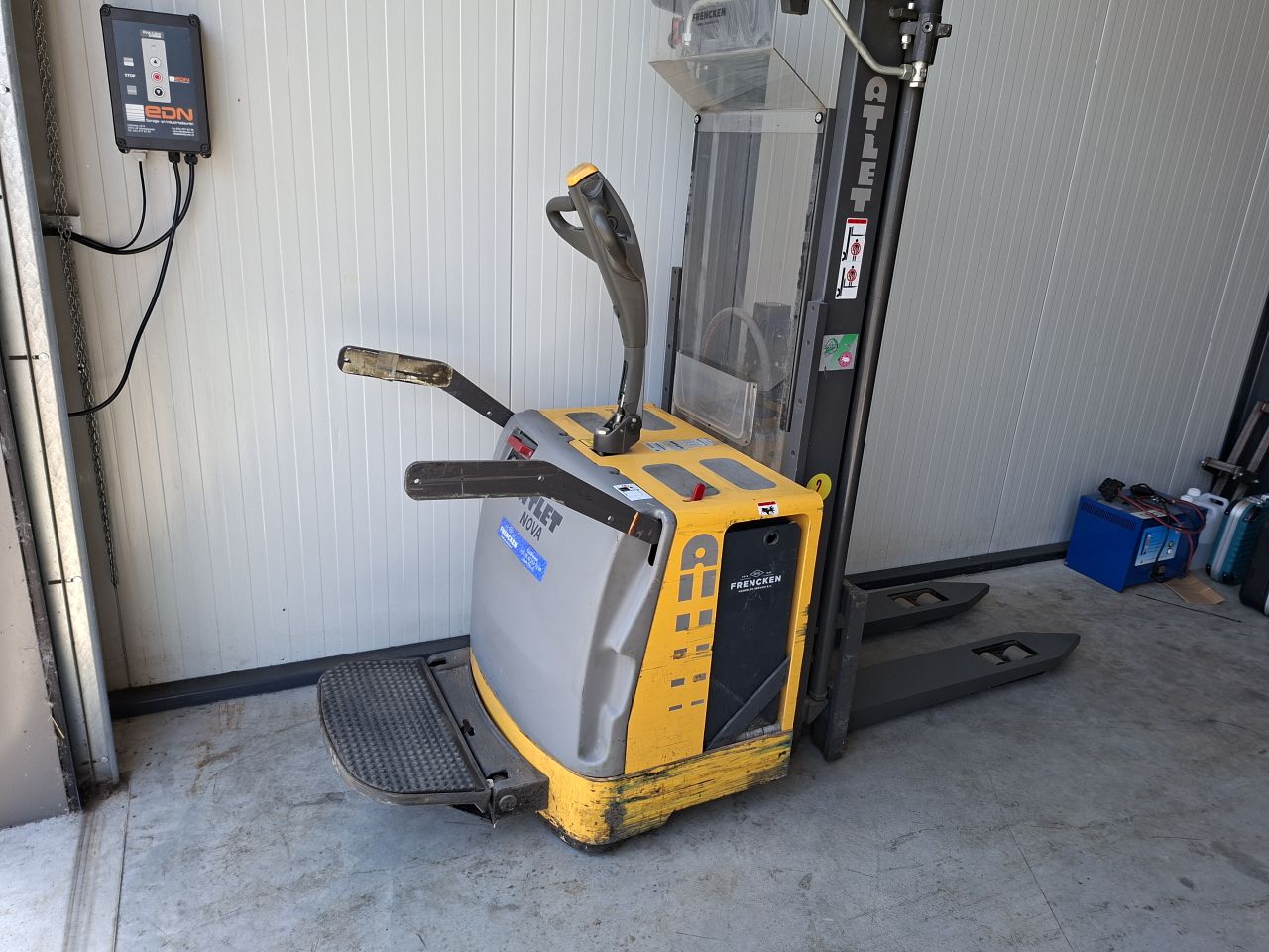 Atlet Elektrische stapelaar 1400 kg freelift
