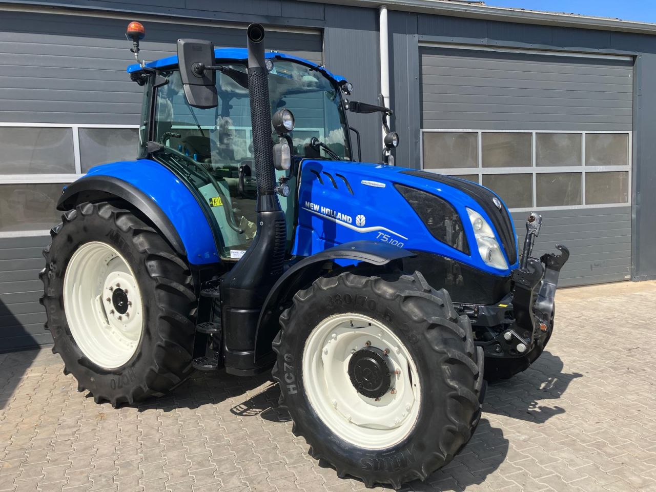 New holland T5.100 electro command