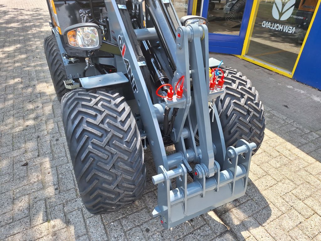 Giant G2500 HD